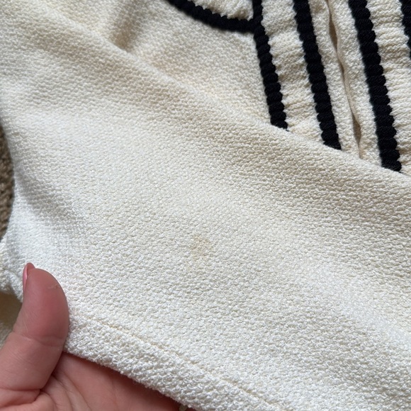 St. John Collection Cream/Black Knit Duster Tweed Sweater Jacket - Picture 9 of 10